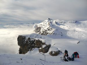 au milieu des nuages sur un des nombreux promontoires de la chaine des Fiz