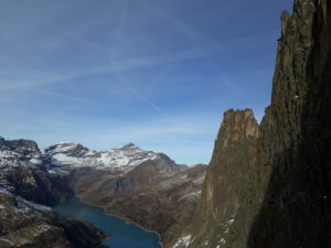le lac et le début de la traversée derrière nous.