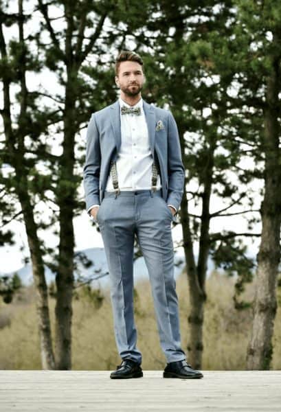 Les essayages du costume de mariage